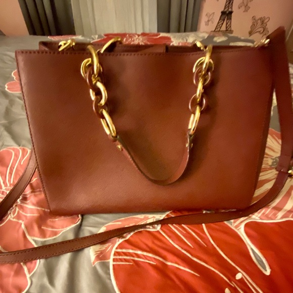 Michael Kors Medium Burgundy Selma Bag - Picture 3 of 8